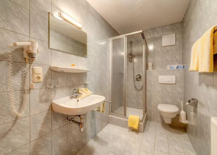 Adlerhorst * سيرفاوس